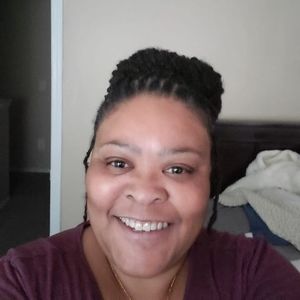 Meet your Posher, Michalela